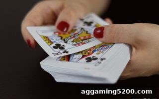 棋牌博弈新境界：爱游戏体育下载带你洞悉OG真人麻将的心理攻防
